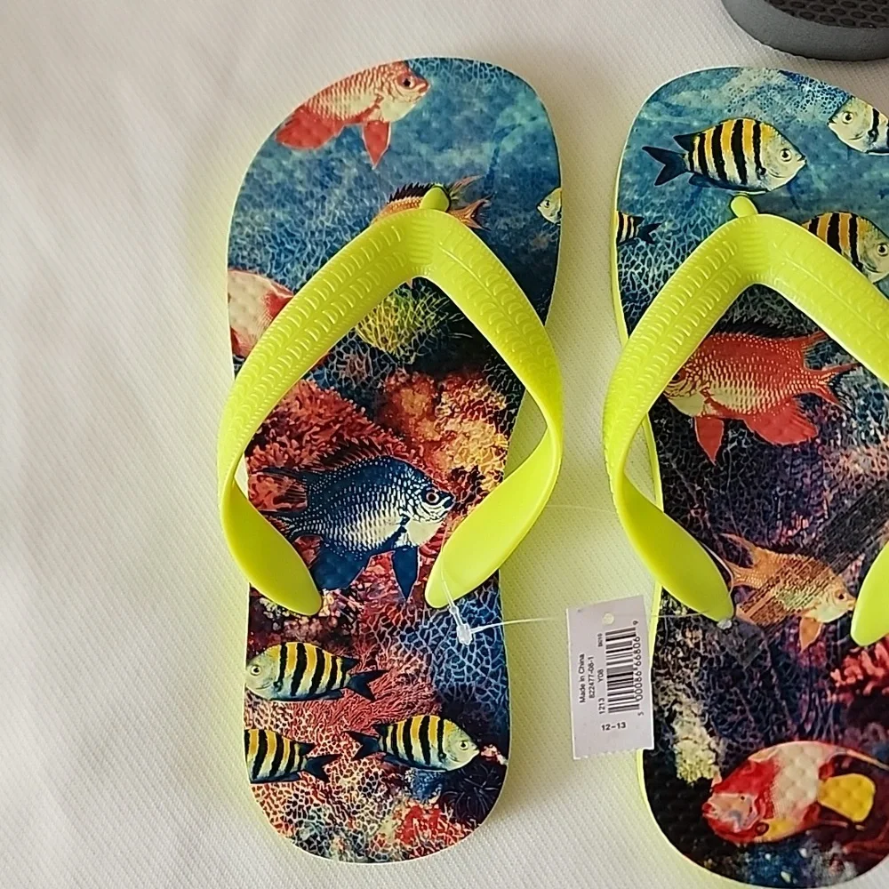 Old Navy Flip Flops Size: 12-13